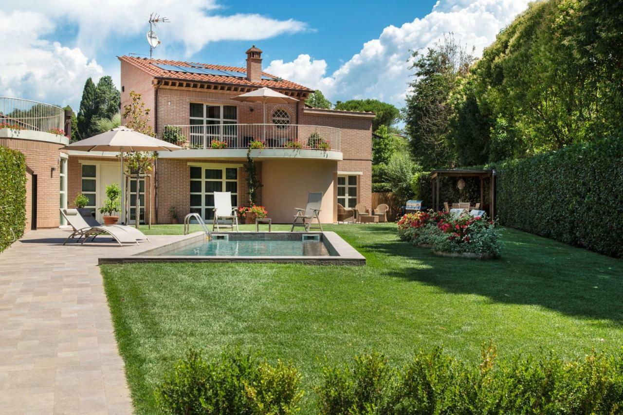 ルッカ Casa Maravigliaヴィラ エクステリア 写真